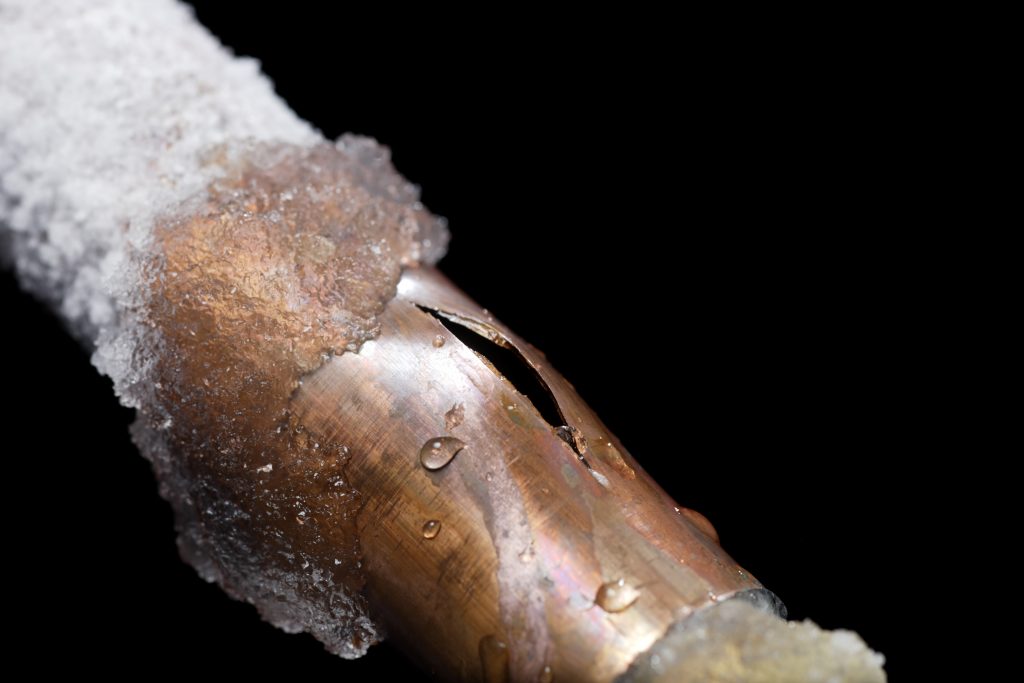 how-to-thaw-frozen-pipes-safely-american-environics